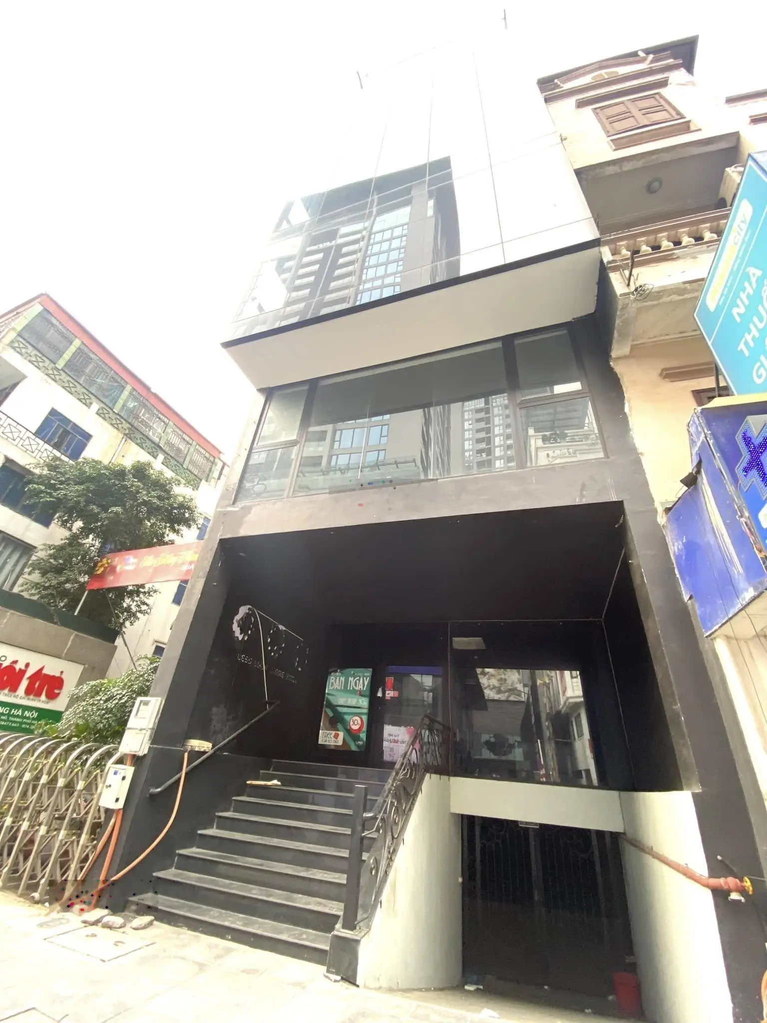 Siêu phẩm mặt phố - toà nhà kinh doanh đẳng cấp - trung tâm Tây Hồ - gần hồ