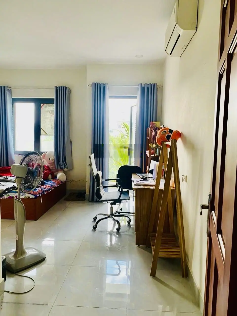 Chủ nhà ngợp bank 7 tỷ, Cần bán gấp căn nhà mặt tiền hẻm kinh doanh, 90m2, 5 tầng, giá chỉ 13 tỷ