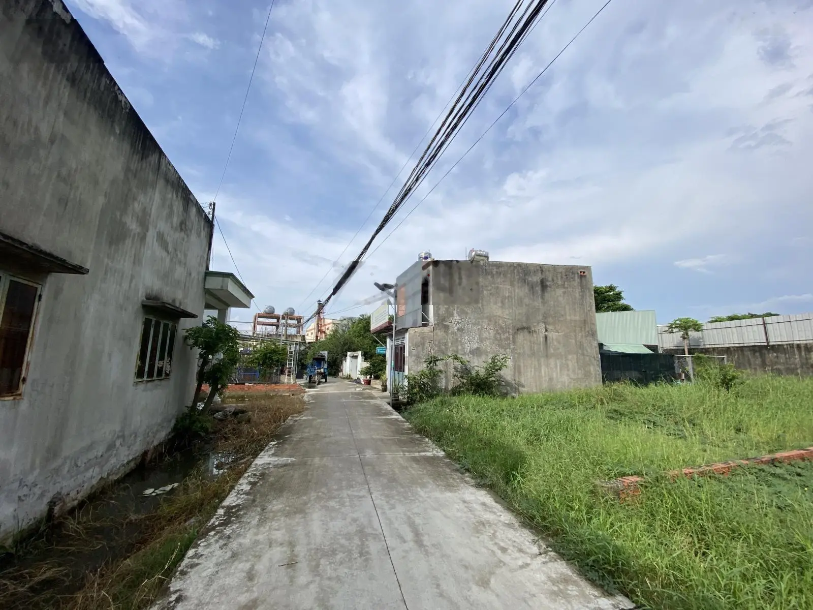 Bán Đất Thổ Cư 100% Sổ Hồng Riêng Đường Bê Tông Ô Tô Gần Ngã 3 Mỹ Hạnh DT : 5*20 Giá Rẻ Đầu Tư