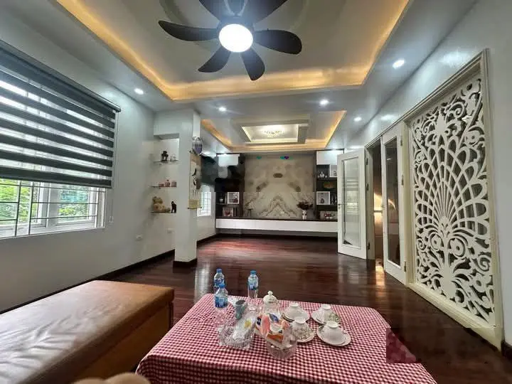 Bán nhà 5 tầng khu nguyễn tri phương vip nhất ba đình - nhà dân xây - móng lên được 7 tầng .
