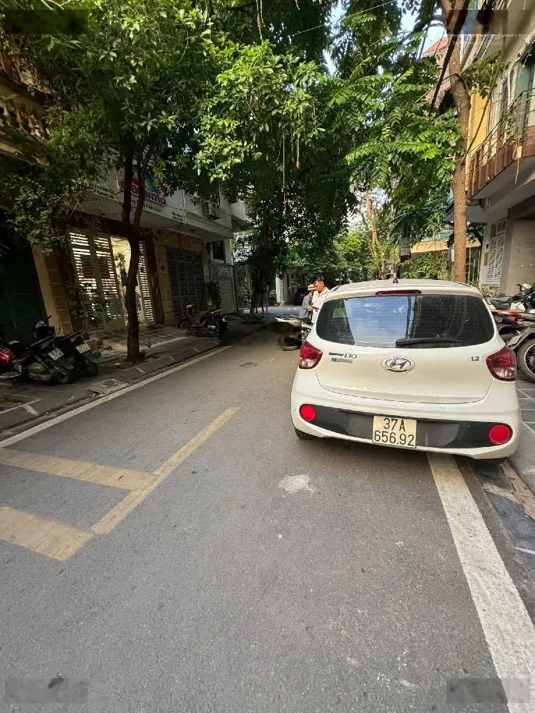 Phân lô Đầm Trấu 45m2 4PN ô tô tránh, kinh doanh, vỉa hè nhỉnh 14 tỷ, hiếm - giá đầu tư
