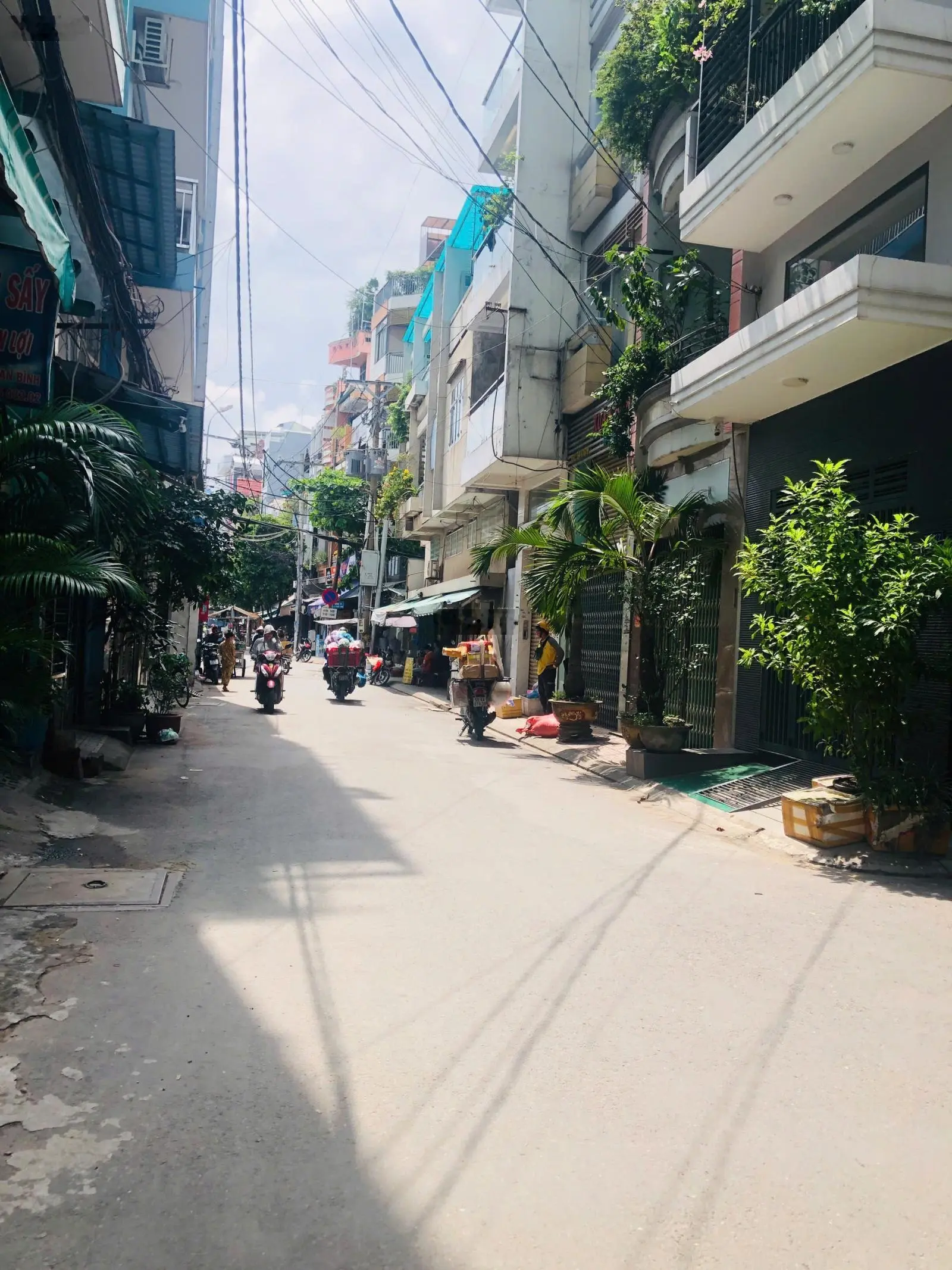 Bán nhà MT đường Nguyễn Bặc.ngay chợ Phạm Văn Hai, Phường 3. Quận Tân Bình. Ngang 5. 5 X 23. Dài.