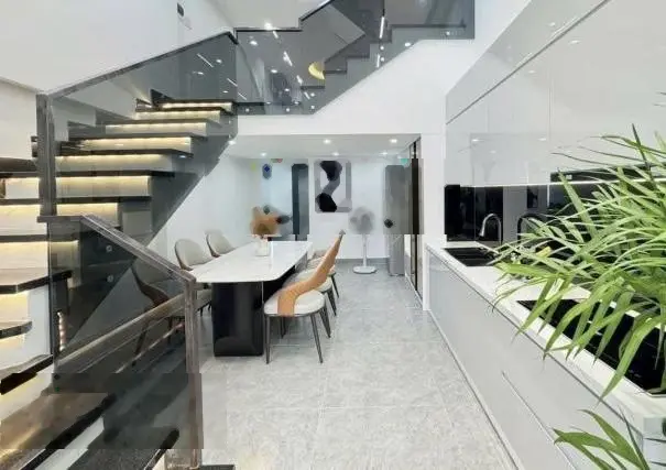 Cần bán gấp nhà Phan Tây Hồ,p7, Phú Nhuận giá 2,3 tỷ-54 m2, shr, pháp lí chuẩn