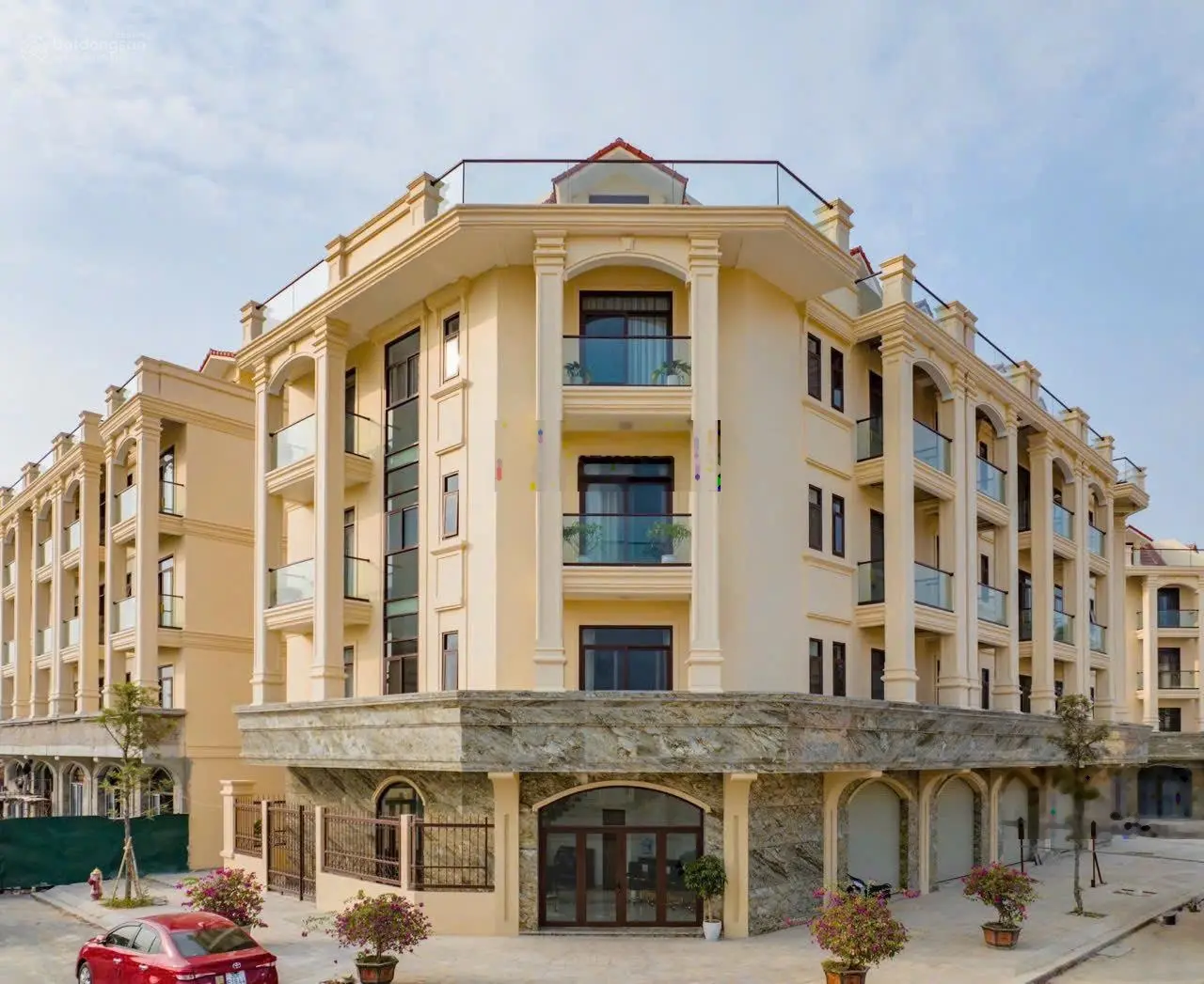Himlam ra hàng mới nhất, quỹ các căn shophouse đường lý tử tấn. đường 33m + vỉa hè 5m. giá từ 17 tỷ