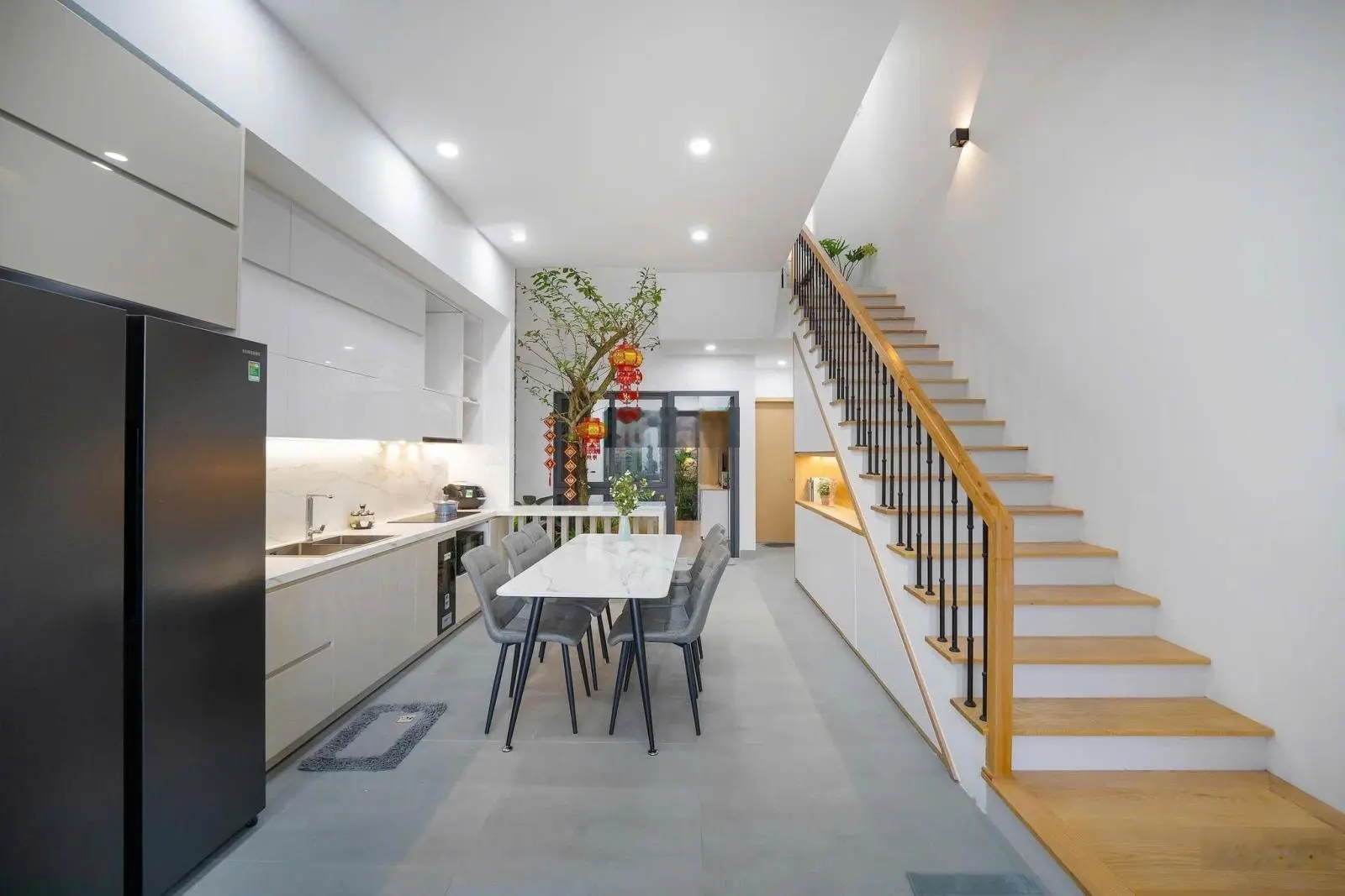 Định cư nuớc ngoài cần bán nhà trệt 2 lầu huỳnh hữu trí - bình chánh 90m2 giá 1 tỷ 2