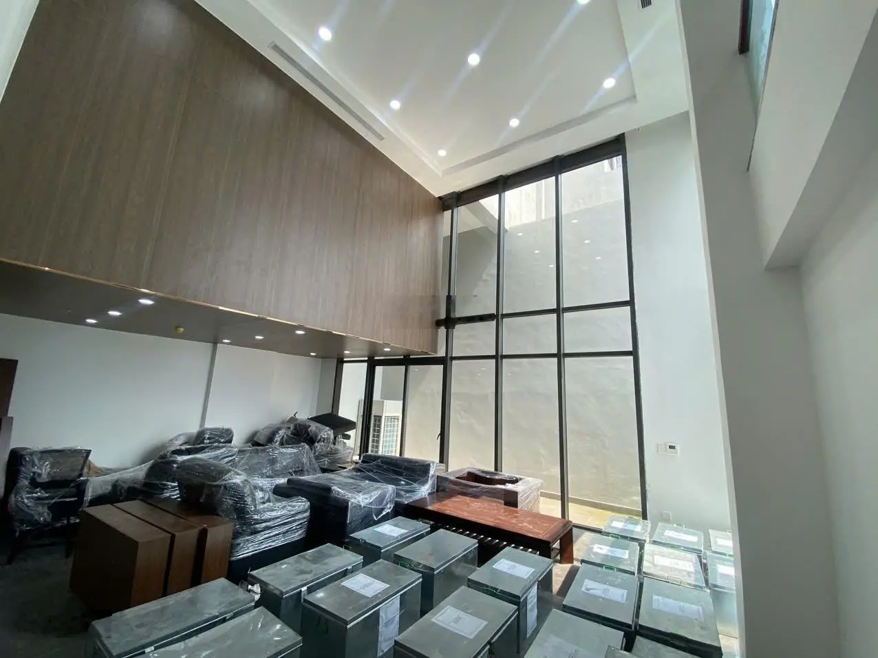 Cần bán căn hộ Sky Villa ban công Đông Nam duy nhất tại Dreamland Bonanza, 300m2 giá tốt chỉ 15 tỷ