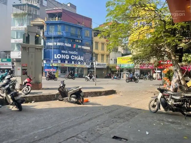 Bán nhà phố Triều khúc. Dt:110m. 4 tầng. Ô tô đỗ cửa. Khu phân lô. Tiện ích nhiều. Giá: 14 tỷ