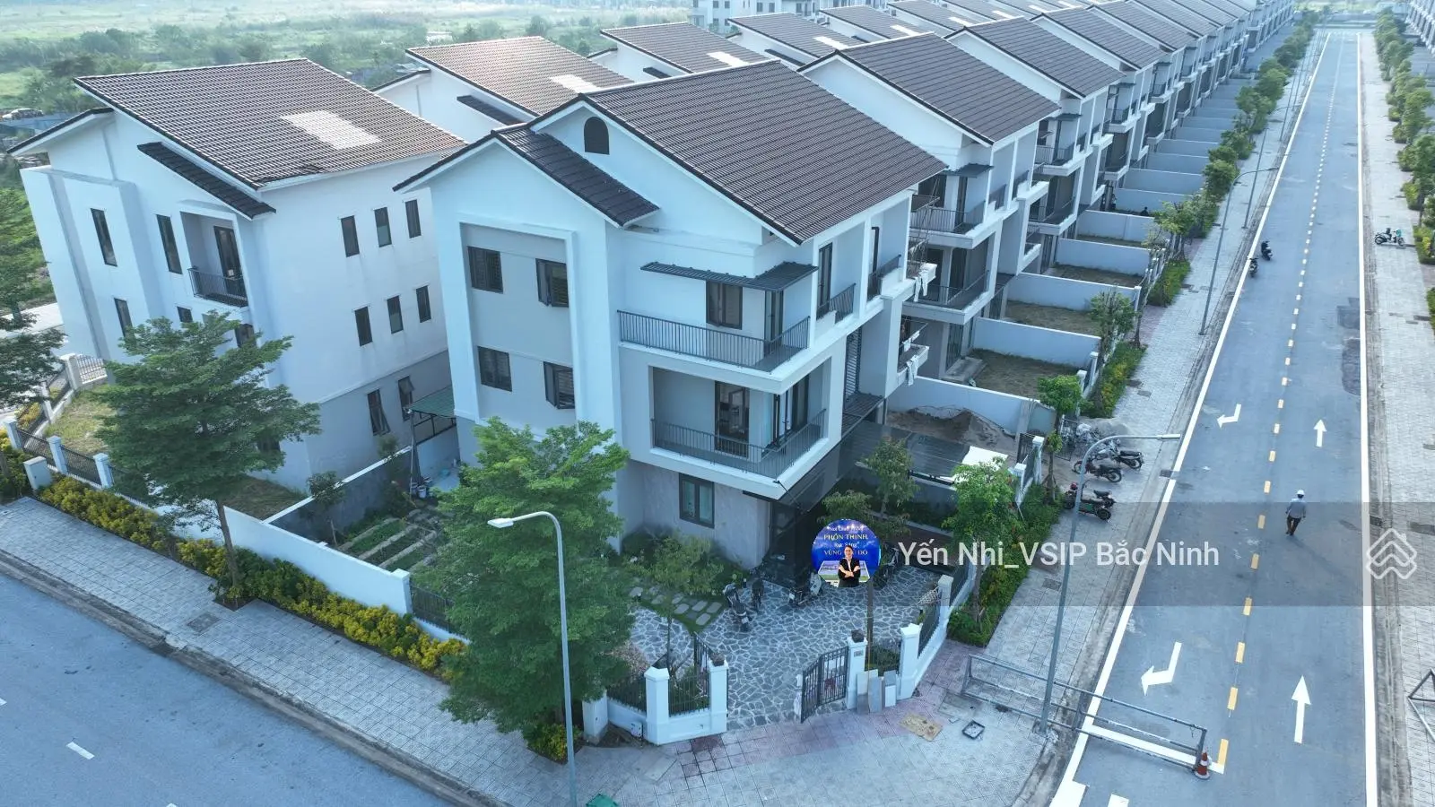 Chỉ còn 2 căn BT 180m2 hướng Nam, giá gốc CĐT, sổ hồng lâu dài, đơn giá từ 50 triệu, chính sách tốt