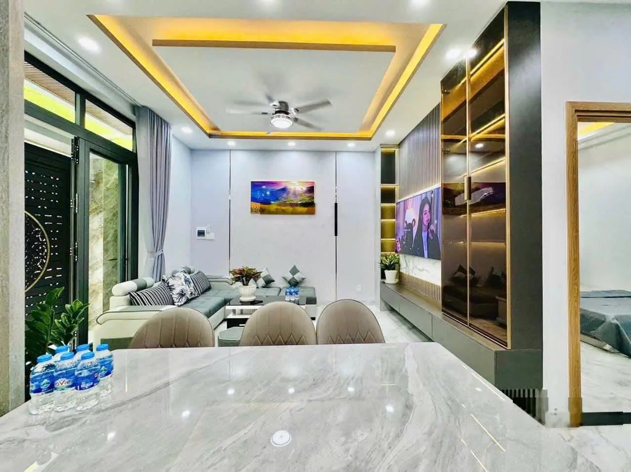 Bán nhà 45m2 Trường Sa, P14, Q3. 3 lầu, 4PN, 4WC. Có sổ sẵn, hẻm 6m