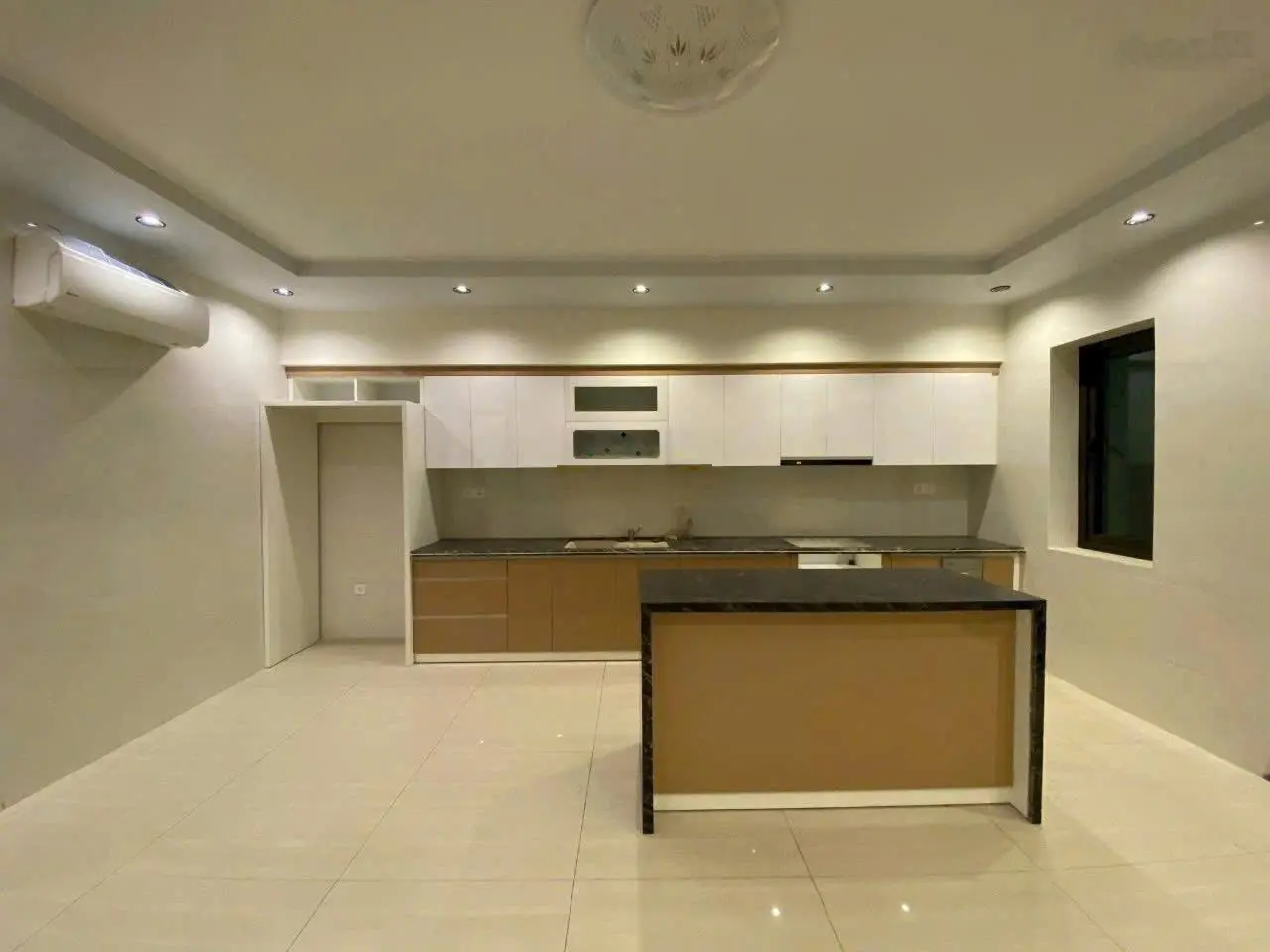 Bán đất tặng Toà nhà ngay gần Lê Hồng Phong - Hải An 140m có thang máy