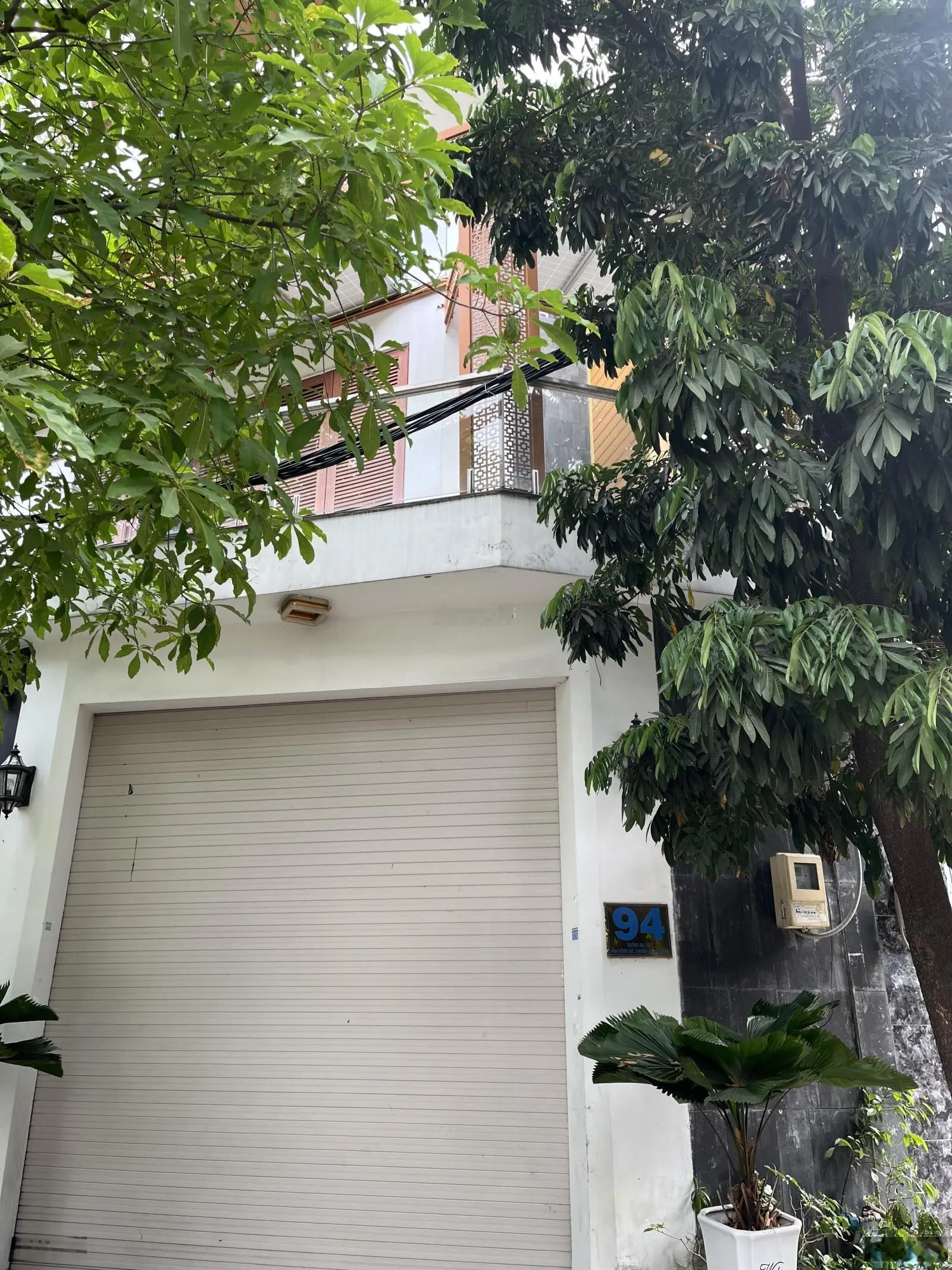 Bán nhà 4 tấm, dối diện công viên, P. BHH. B, Quận Bình Tân