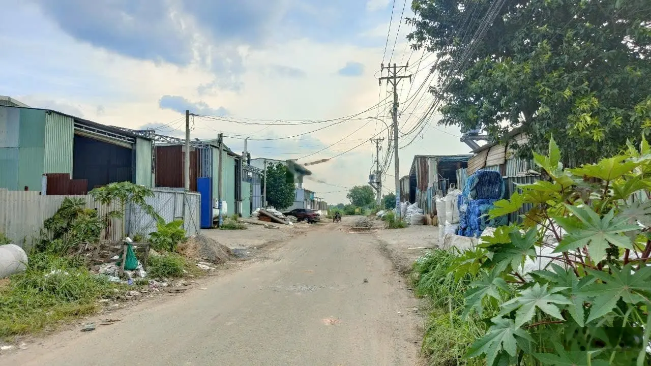 Đất thổ cư DT: 10 x 42m 2MT trước sau đường Nguyễn Thị Ly gần ngã 3 Giồng, đường vành đai 3