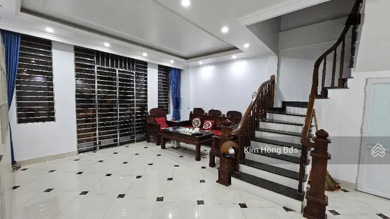 Nhà Lê Lợi, Hà Đông 46m2, 4 tầng ngang 5.7m giá 6 tỷ 700 không lỗi phong thủy
