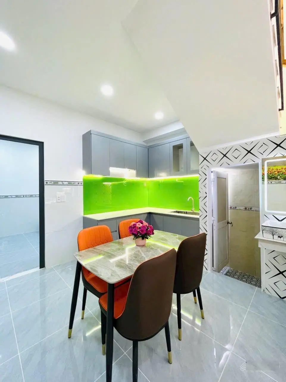 Bán nhà 1 lầu đẹp sang trọng sát mặt tiền, 50m2 , Cây Trâm , P11, Gò Vấp