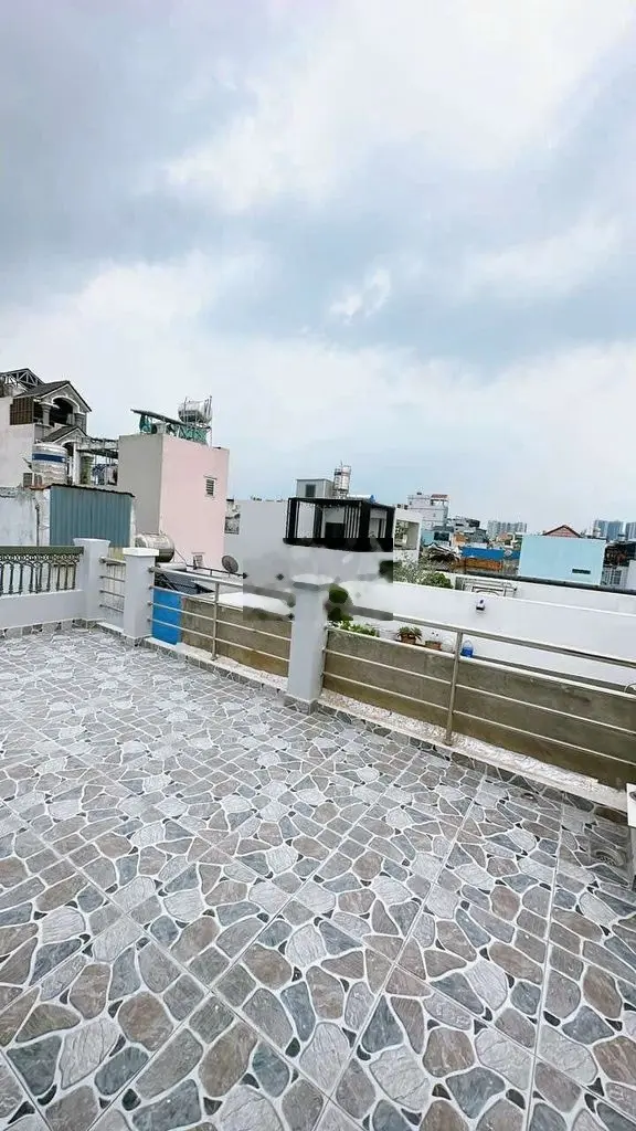 Nhà đẹp siêu rẻ q4