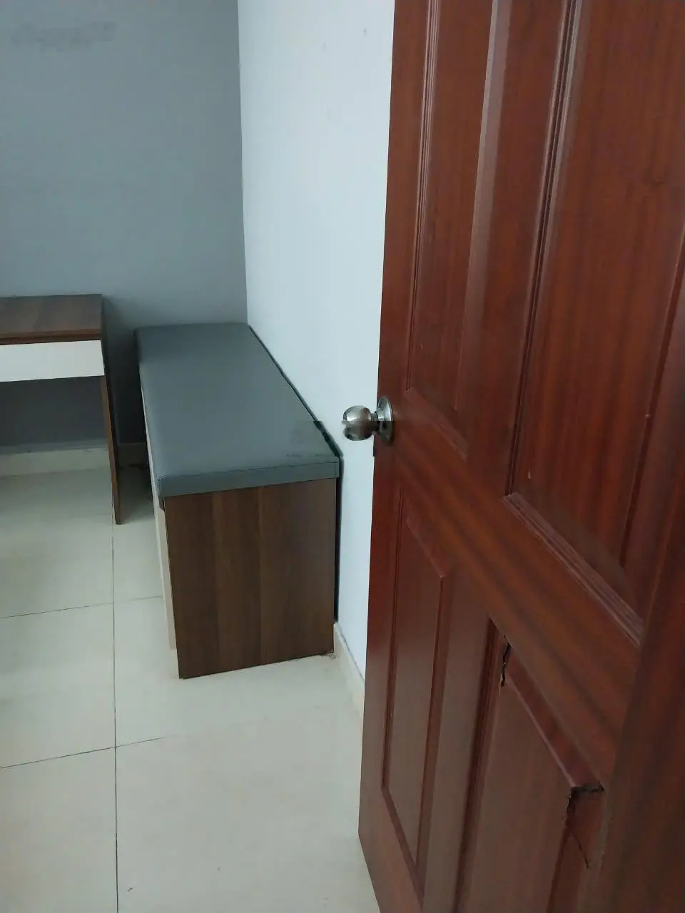 Kẹt tiền bán gấp căn IDICO Tân Phú 2PN tặng lại nội thất giá 1,68tỷ thương lượng. LH 0933 734 *** Duy