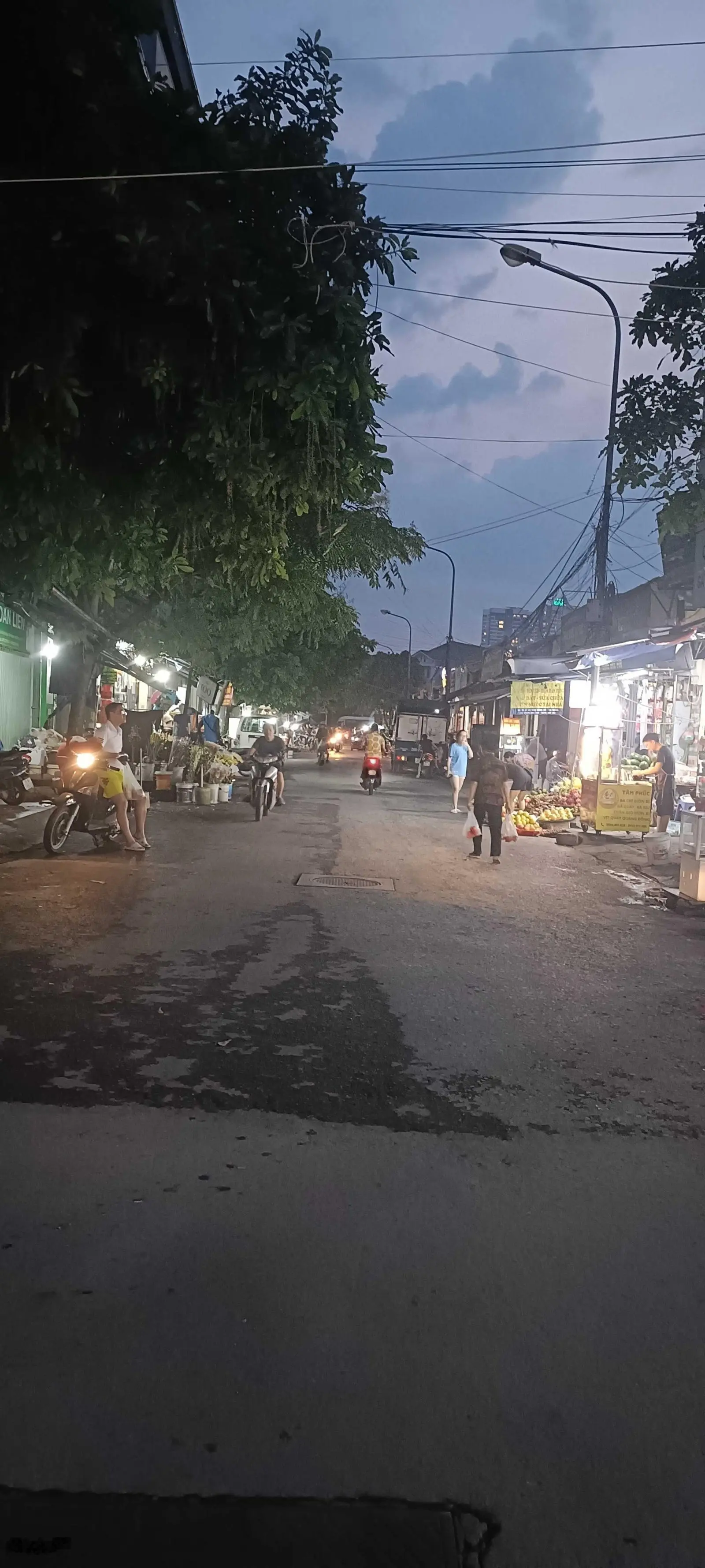 Hoa hậu Ngô Thì Nhậm, Hà Đông, 50m2, 5 tầng, MT4.7, giá 14.X tỷ 3 ô tô tránh vỉa hè kinh doanh.