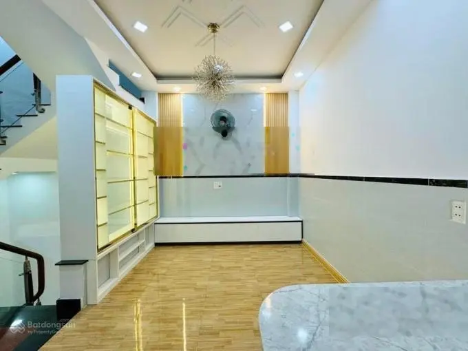 Cần bán gấp nhà ở Đ.Bông Sao, P.5, Q.8, DT:56,25m2(4,5mx12,5m). Giá 3tỷ25tr. HĐT 12tr/th