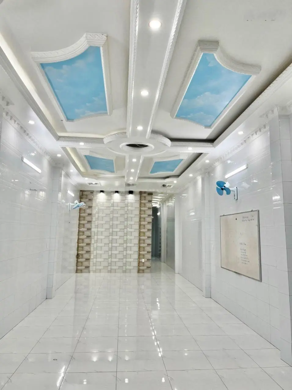 NHÀ MẶT TIỀN NGUYỄN VĂN CỪ - KDC HỒNG PHÁT