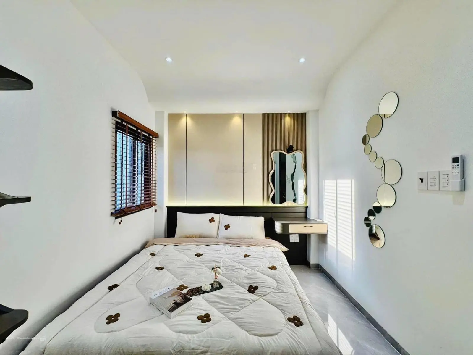 Bán nhà Trần Hữu Trang,p11, Phú Nhuận. Dt 49,45m2. Giá 2,5 tỷ. SHR, pháp lí chuẩn