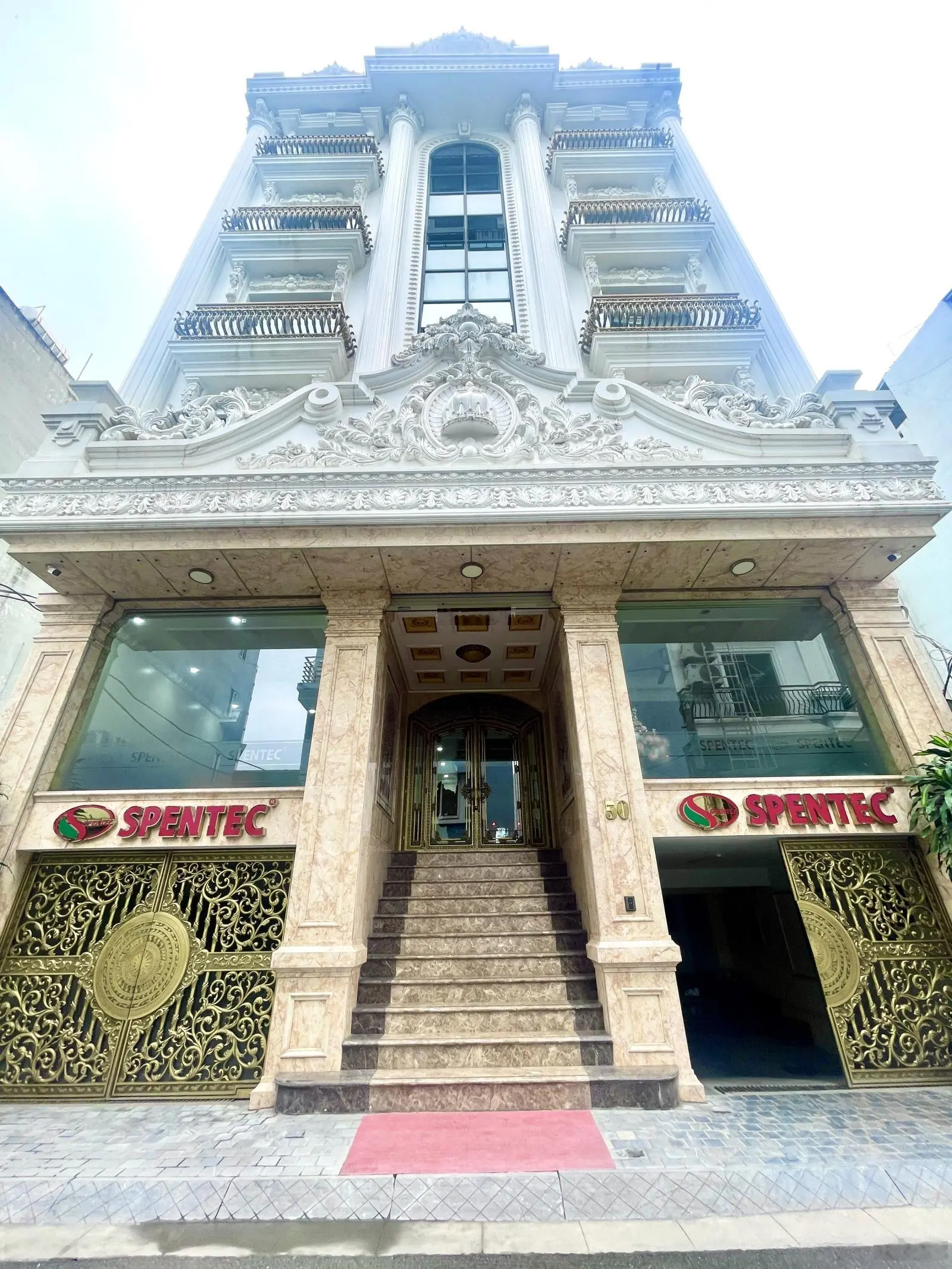Chính chủ bán tòa nhà ngay KĐT Trung Yên. 180/200m2