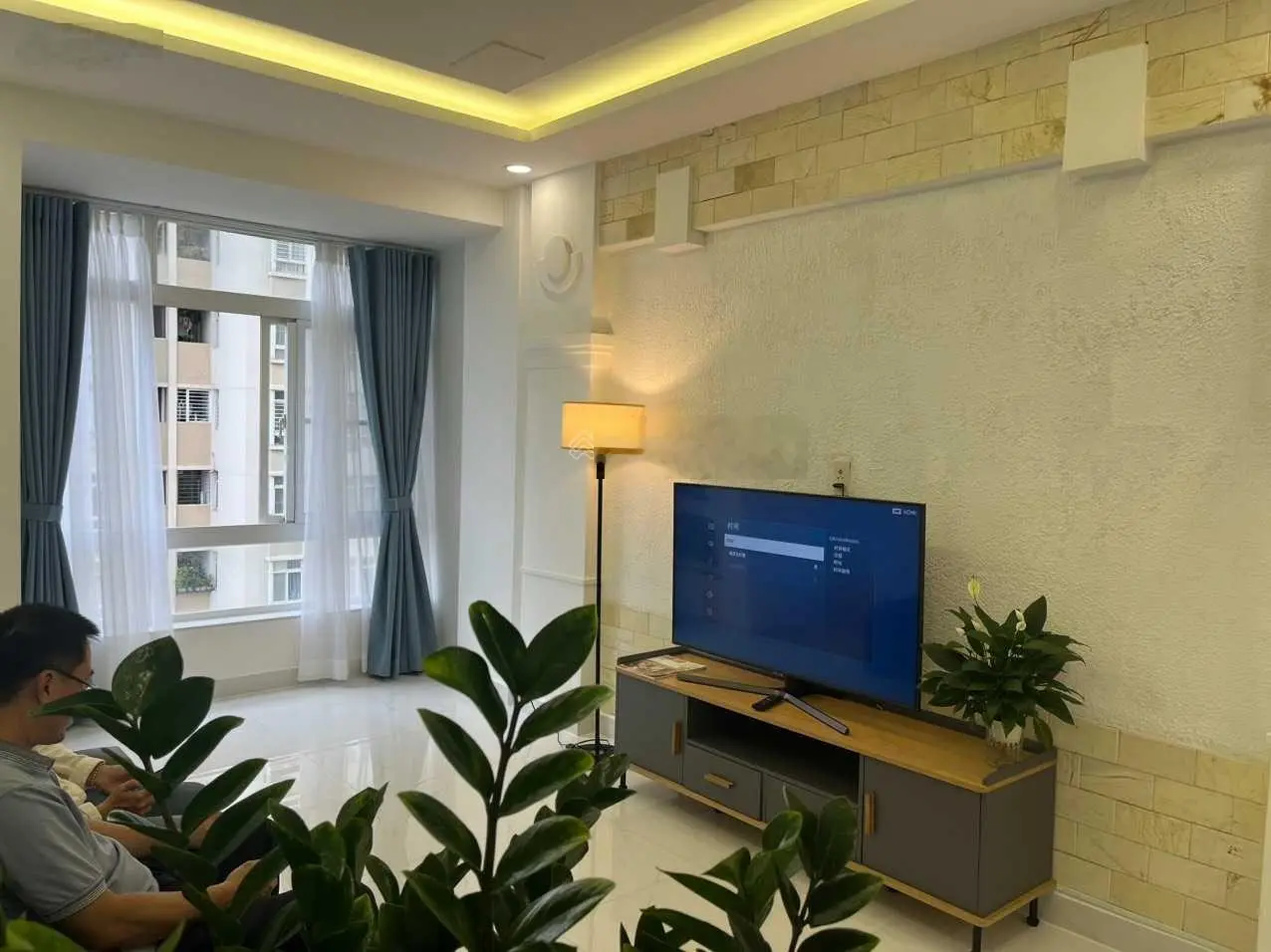 Cơ hội vàng sở hữu căn hộ Sky Garden 2PN Full nội thất - giá cực tốt chỉ 3.1 tỷ. 0914 241 *** Thư