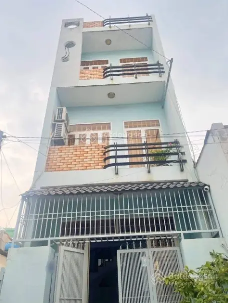 Nhà sổ hồng,full thổ cư, đường 6m, 2 lầu 3 phòng ngủ 1 phòng thờ, 2bancol, NH hỗ trợ 80%, HH 1%MG