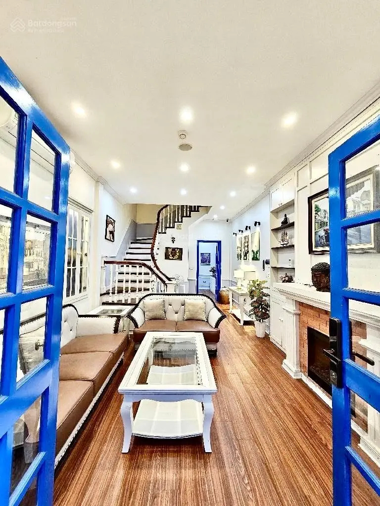 Bán gấp nhà ngõ 42 sài đồng 58m2-hơn 9 tỷ full nôi thất sang xịn-mặt ngõ oto-sát hồ sai đồng