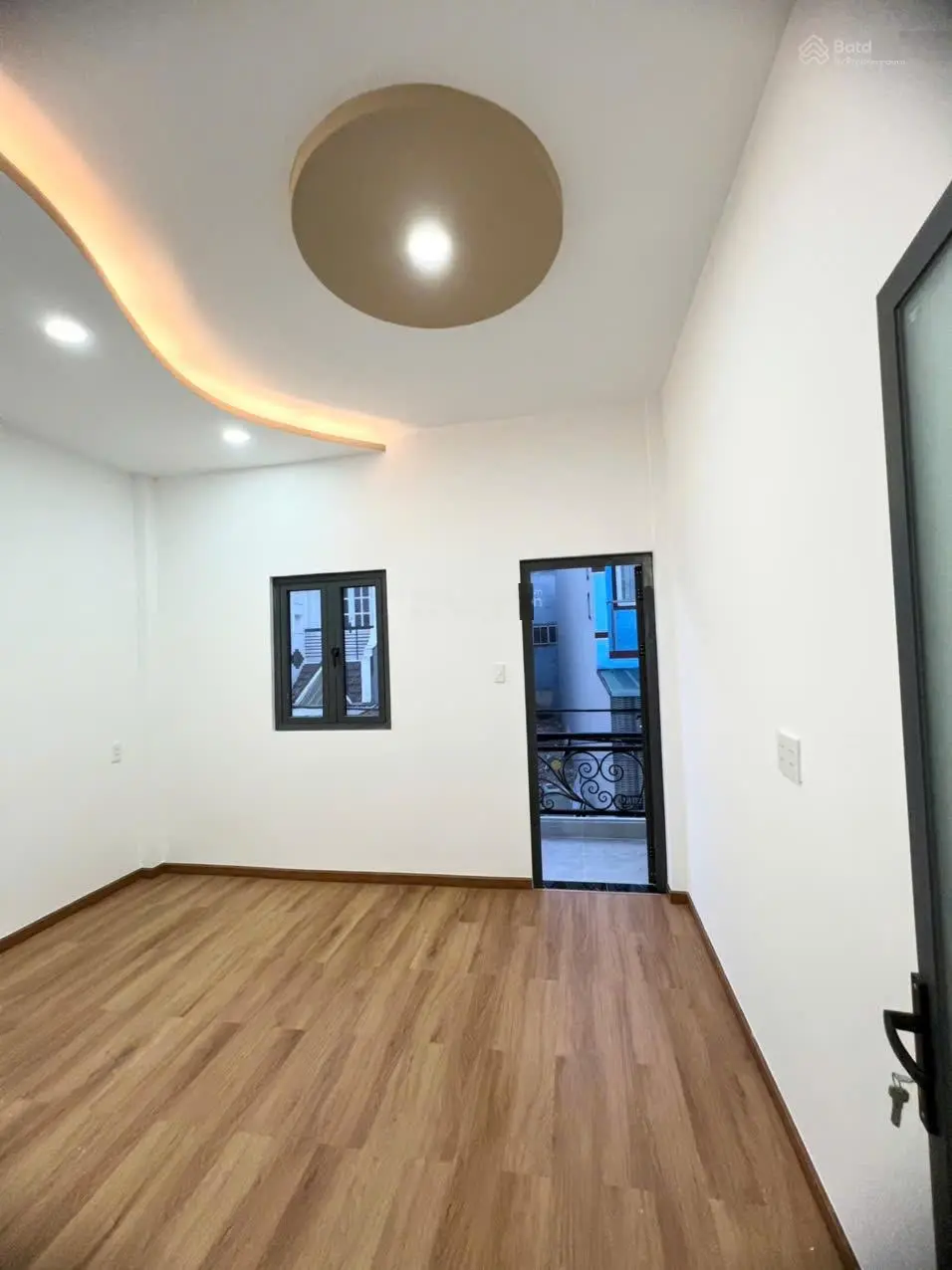 Bán nhà Đình Phong Phú, TNP B, Q9, Tp.Thủ Đức. DTSD: 90m2, 2lầu, SHR, hoàn công, nở hậu, nhà mới