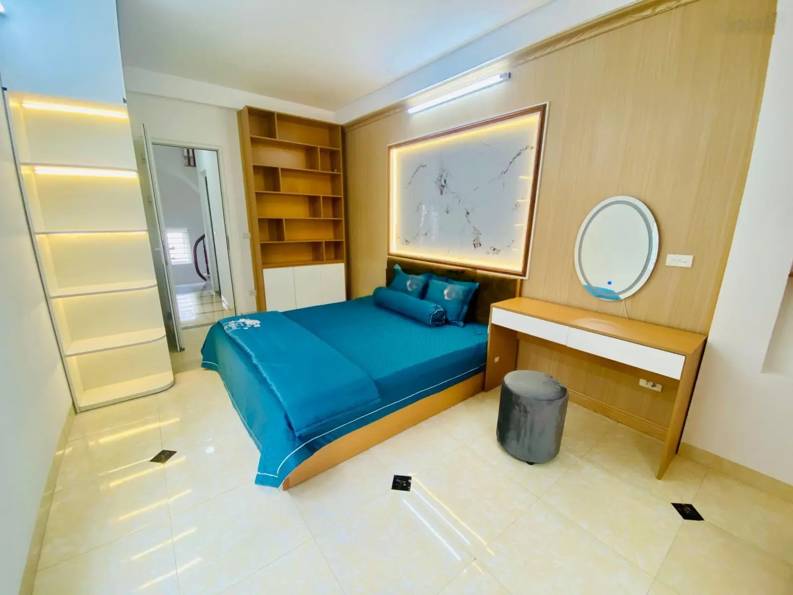 Có ông chú nhờ em bán căn nhà Nguyễn Đức Cảnh - 40m2 mà chỉ có nhỉnh 4 tỷ đồng
