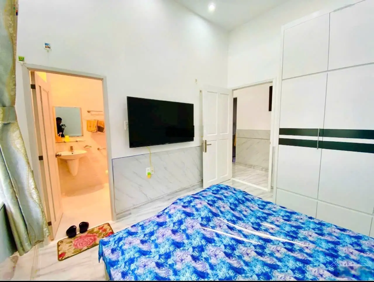 Hàng hiếm khu vực Giá chỉ 14 tỉ villa sân vườn, DT: 200m2 (10m x 20m), đường Cô Giang, P9, Đà Lạt