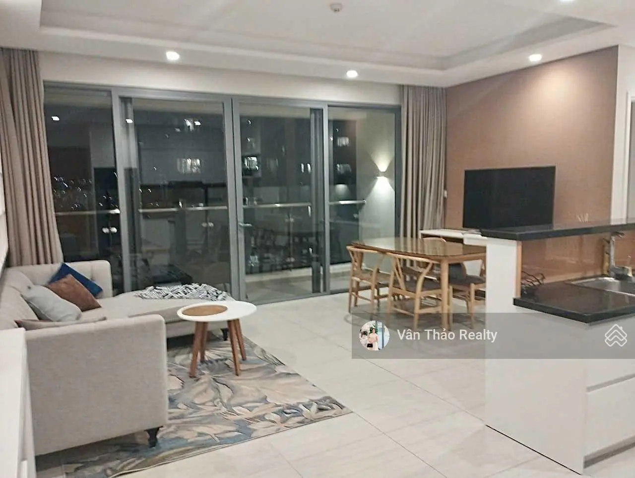 Sẵn giỏ hàng lớn căn 2PN giá tốt, xem nhà ngay tại Đảo Kim Cương - Diamond Island ngay gần Quận 1