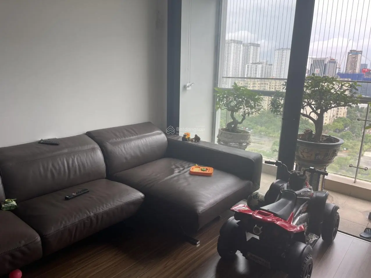 Bán căn góc 3PN 105m2 tòa W2 - đã có sổ đỏ lâu dài. BC view Keangnam. Giá 7.5 tỷ. LH: 0936 031 ***