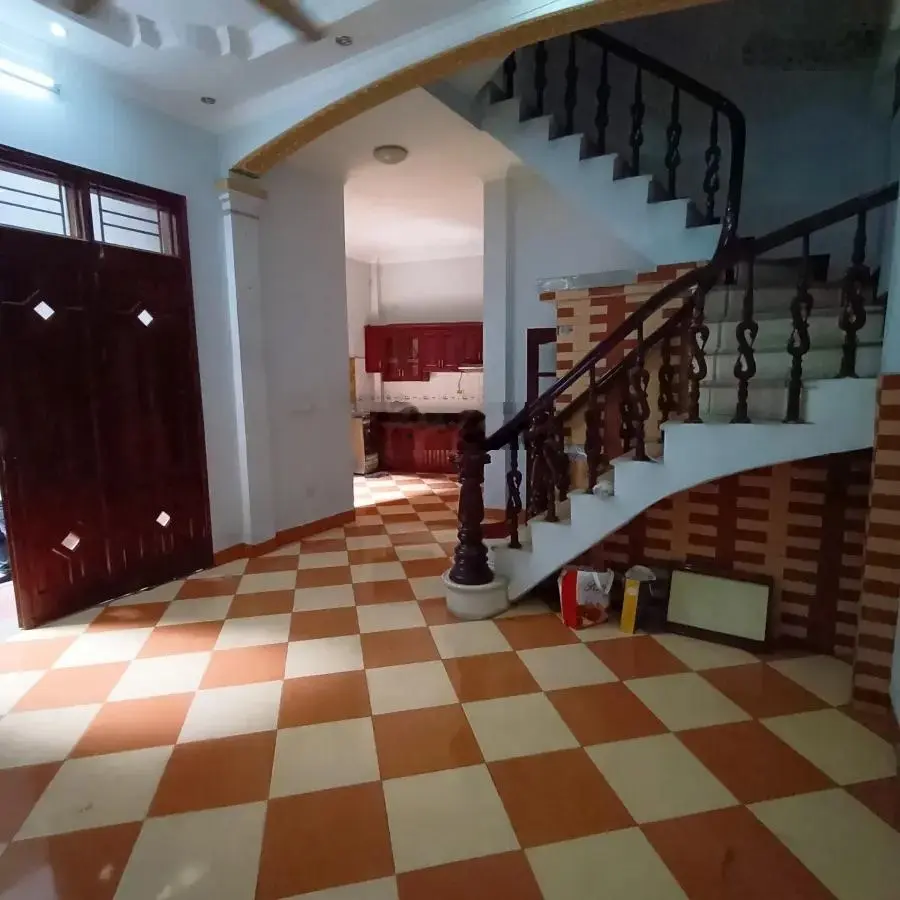 Bán nhà XÃ ĐÀN-ĐỐNG ĐA-HÀ NỘI. DT: 52m2 x 4 Tầng - MT: 4m / Giá: 7.5 Tỷ
