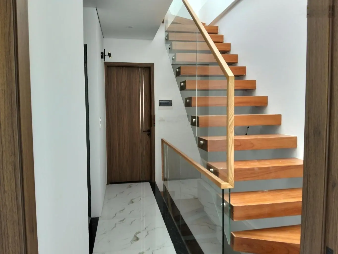 Miêu nha_6.5 tỷ_ba gác đỗ _ nội thất cao cấp_40m2