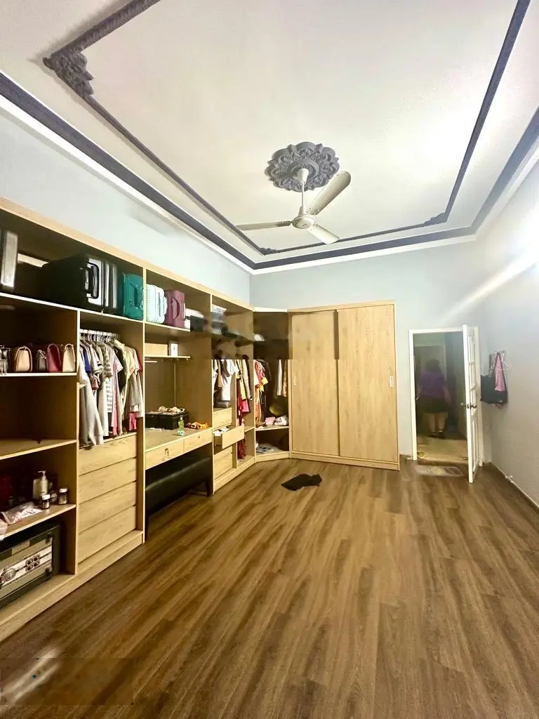 Nhà Mặt Tiền Khu Bàu Cát 4 Tầng - Kinh Doanh Sầm Uất Hót - 71m2 (4x18) - KD Spa - Chỉ 15 Tỷ