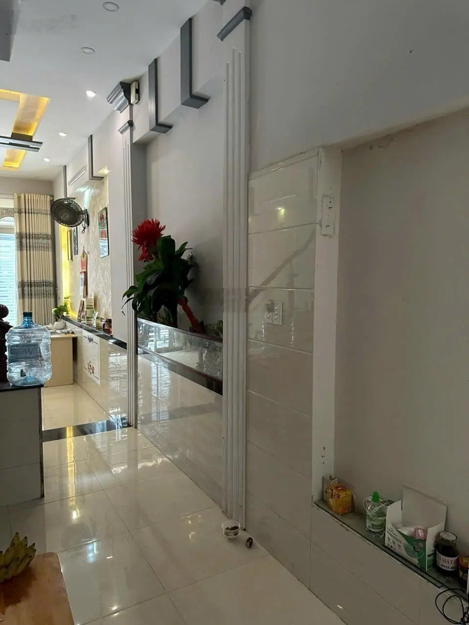 Bán Nhà trệt lầu hẻm ô tô - p. Linh đông Thiết kế 3 phòng ngủ. Sân rộng thoáng Diện tích 69m2 đất