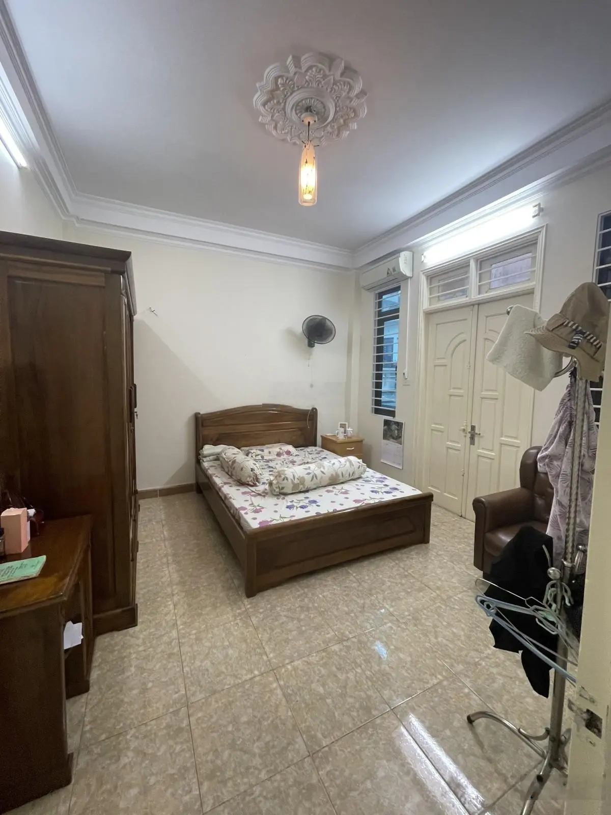 Cần bán nhà riêng Thịnh Quang 46m2 5T MT 4,3m chỉ 8,7 tỷ ôtô đỗ full nội thất nhà đẹp long lanh