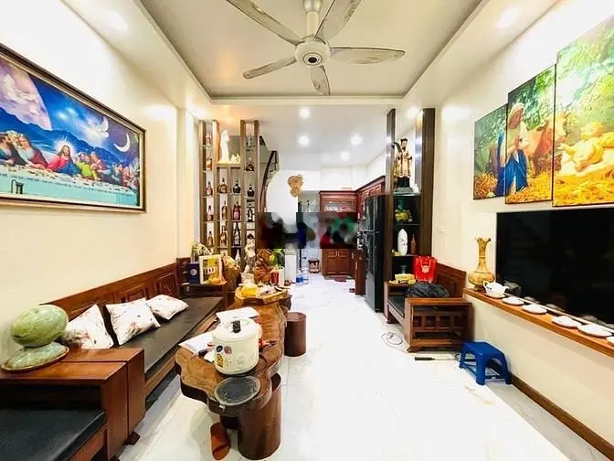 Tuyệt đỉnh an sinh! Nhà Trương Định, thoáng sáng, ở luôn, an sinh đỉnh