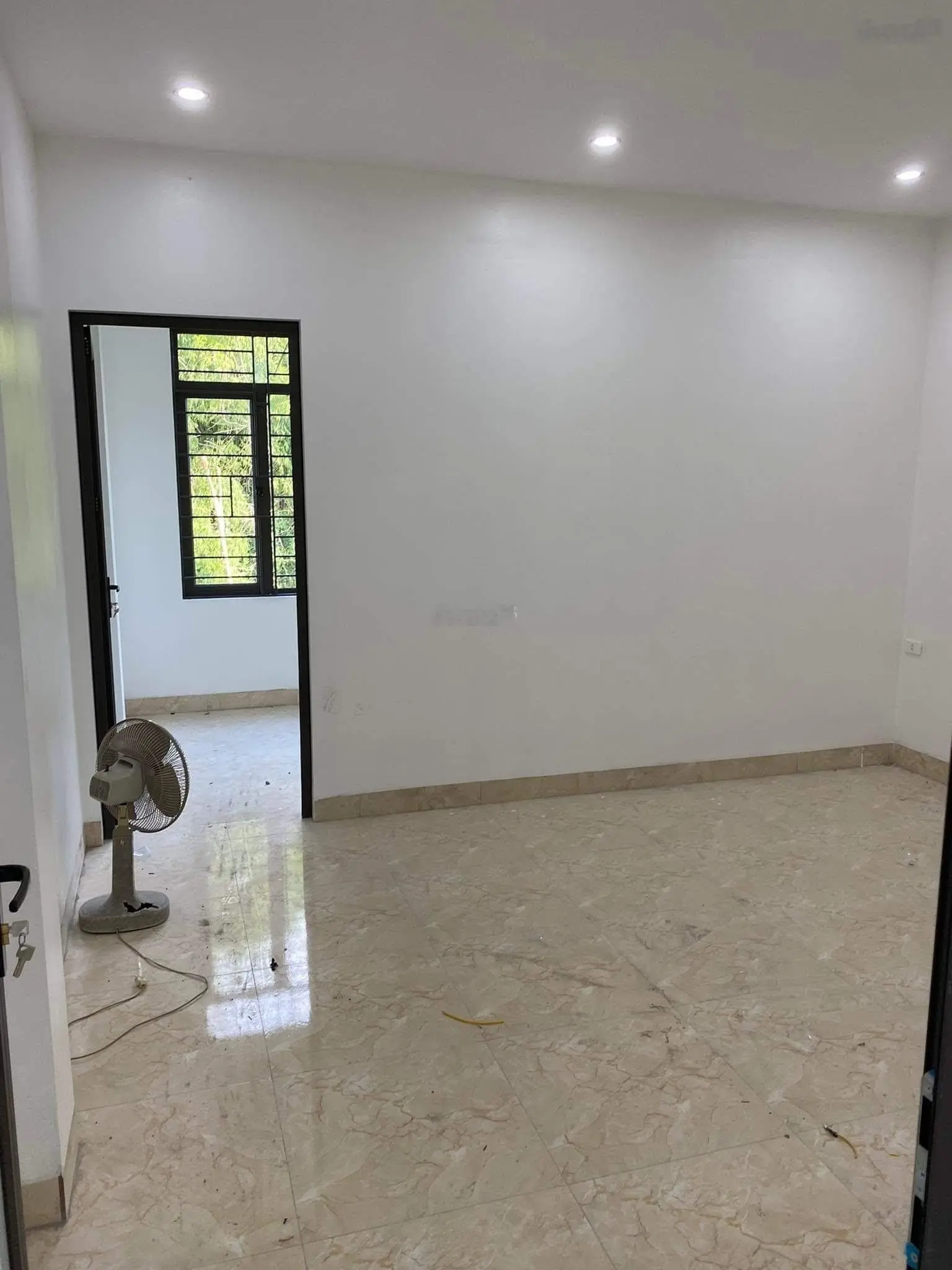 Bán nhà 3 tầng Cao Xanh giá chỉ 1tỷ9xxtr - 0962698922