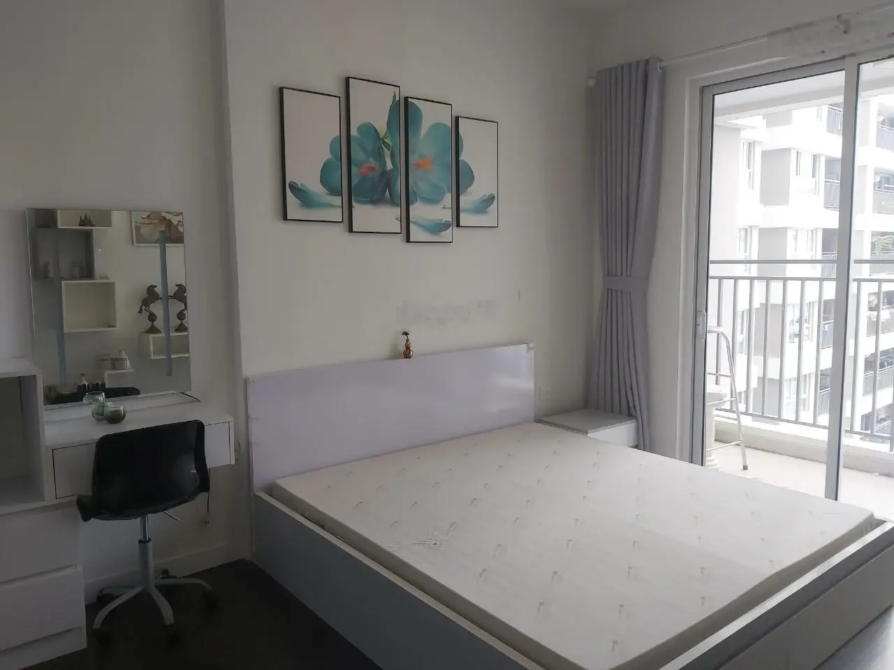 Bán căn hộ Golden Mansion, 3PN, 3 Ban Công , 103m2, full nội thất, giá: 6 tỷ 650, LH: 0908 435 ***