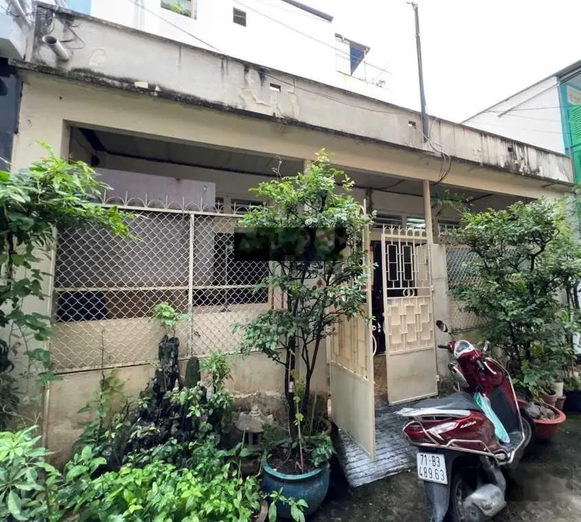 Bán nhà C4 Ngay Luỹ Bán Bích, 204m2, Ngang khủng 9,5x20,5, Đường nhựa 7m, CHỈ 61tr/M2.