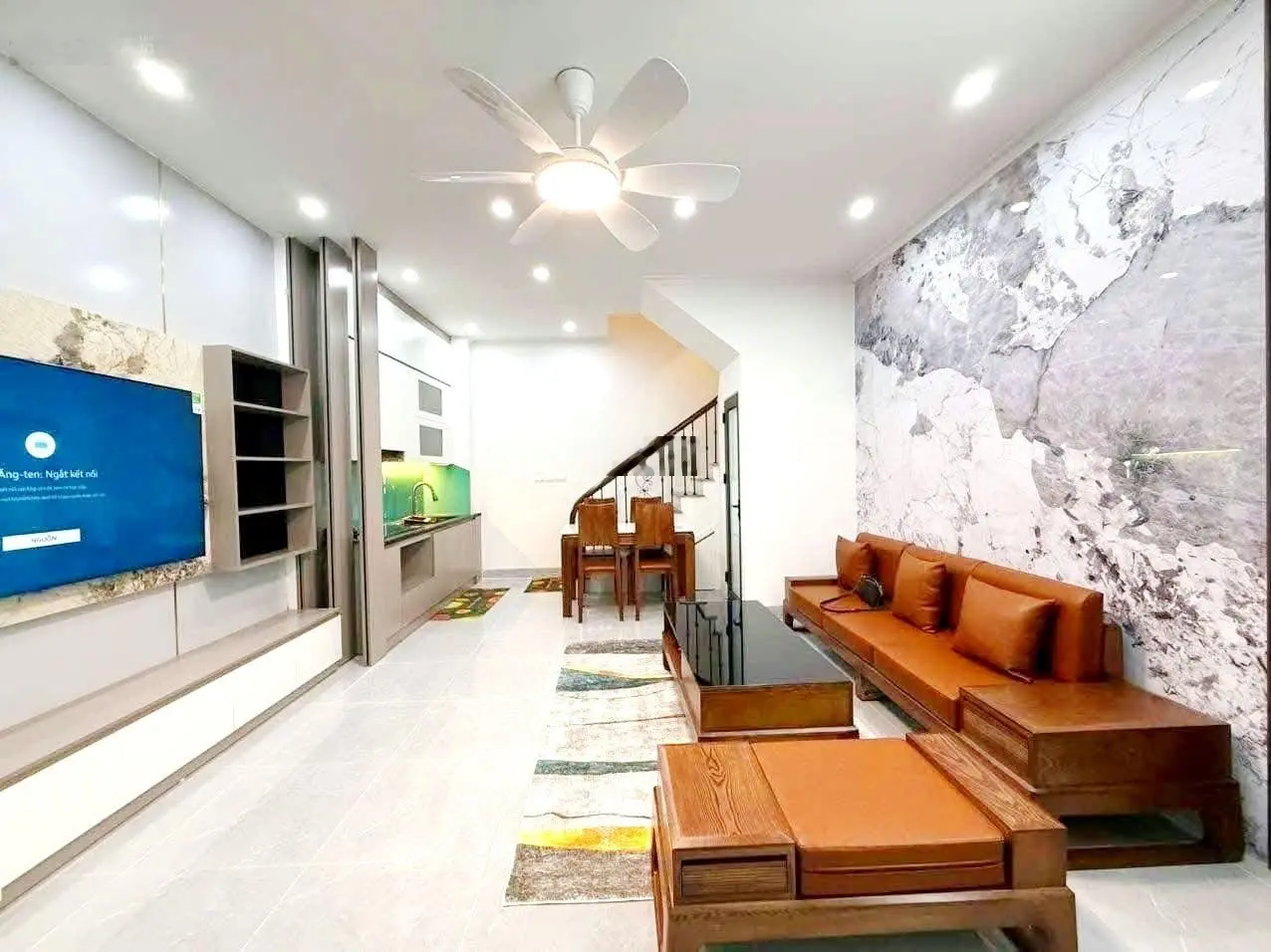 Nguyễn Văn Huyên! Nhà mới, full đồ, ở ngay, nhanh tay 5 tầng giá đẹp
