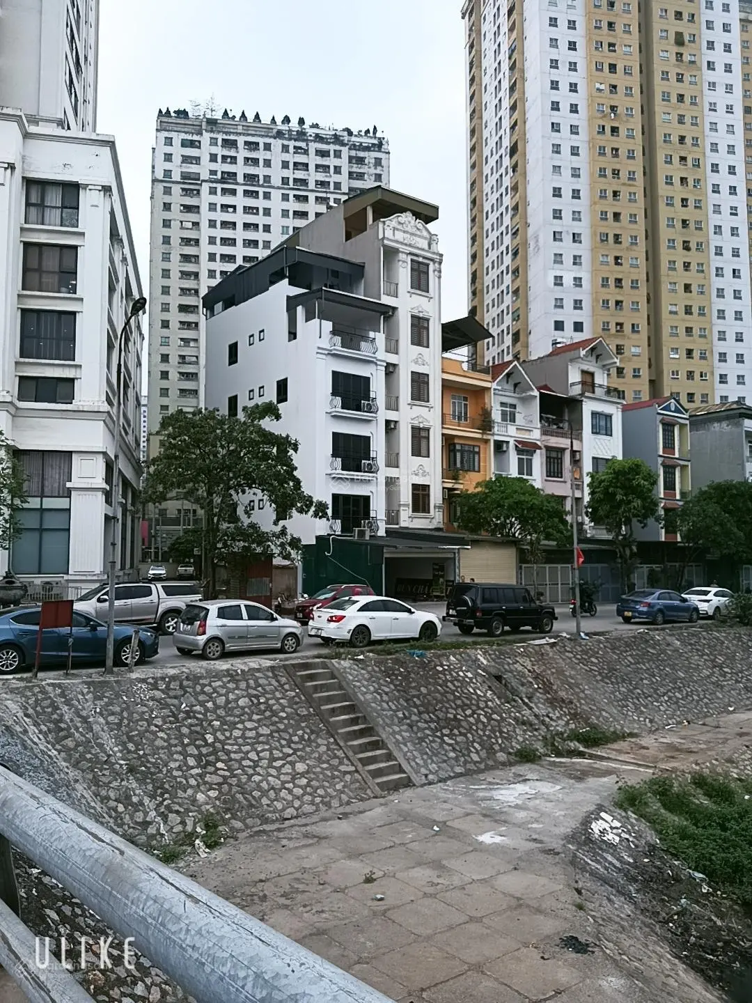 Bán gấp LK Vạn Phúc, Hà Đông thang máy, 42m², 5 tầng, 10,3 tỷ, ô tô 7 chỗ đỗ trong nhà. 0383522708