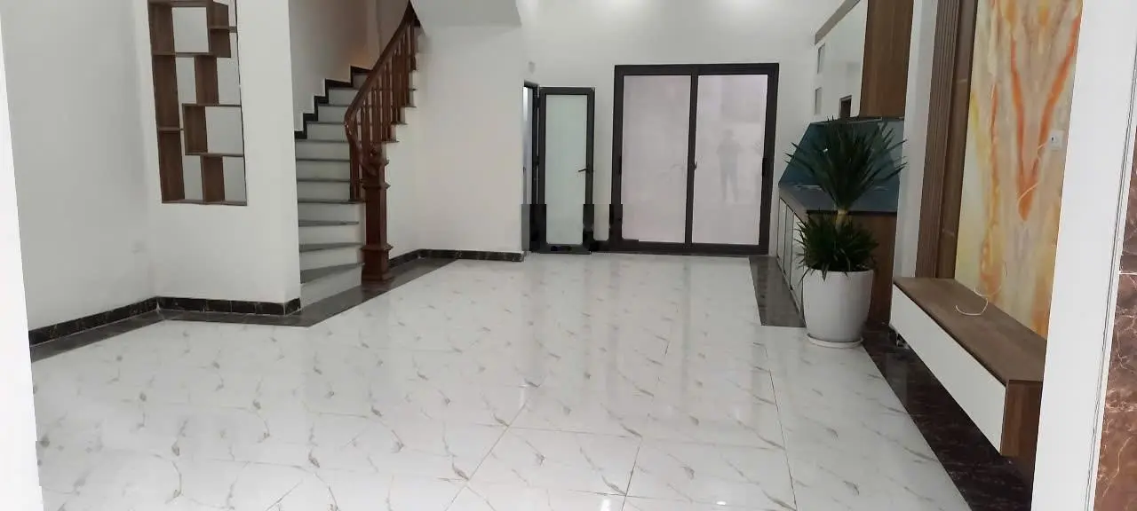 Bán gấp nhà mới, siêu đẹp Vĩnh Quỳnh, Thanh Trì, DT43m, MT5,2m, 4 tầng. Lh 0912002552
