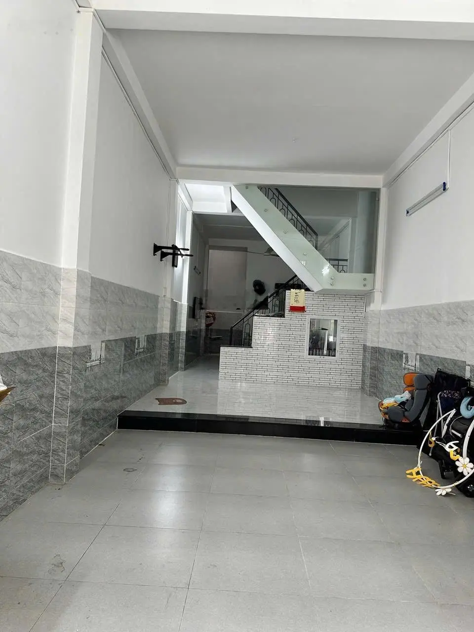 Bán nhà Cư Xá Phú Lâm B đường xe tải, khu phân lô 3.9x18m , trệt, lầu