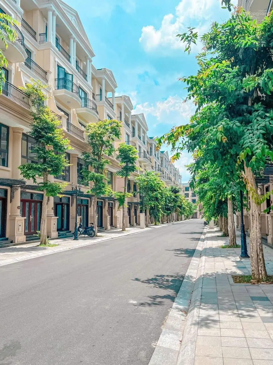 Bán liền kề cọ xanh 75m view chung cư vườn hoa vinhomes ocean park 2,văn giang, hưng yên , 10,8 tỷ