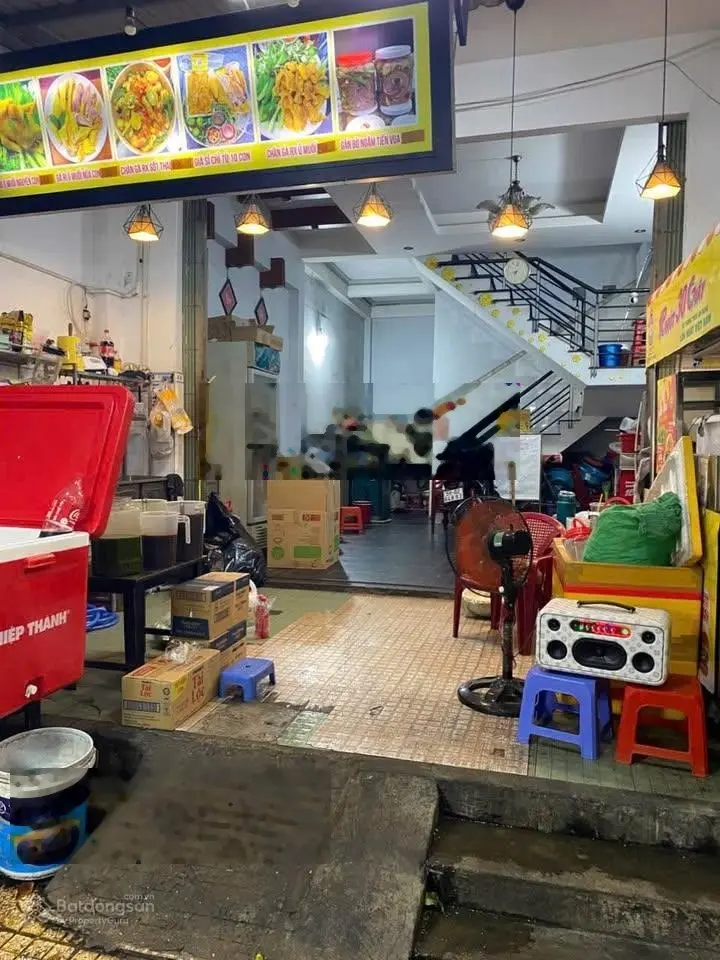Bán gấp căn nhà đang cho thuê 16tr / tháng, ở đường 18B, ngay chợ BÌNH CHÁNH, 5mx20m, giá 810 triệu