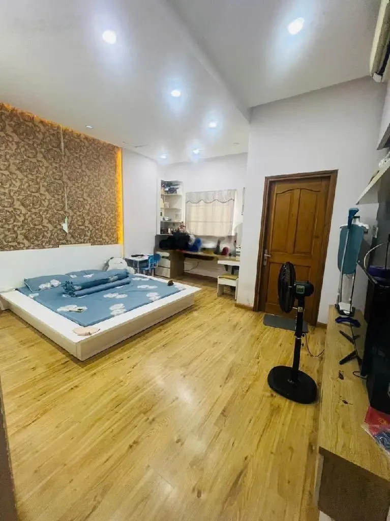 Bán nhà hẻm 6m thông - khu v.i.p tân sơn nhì - sát mặt tiền - 58m2 - ngang gần 5m -giá 8,16 tỷ