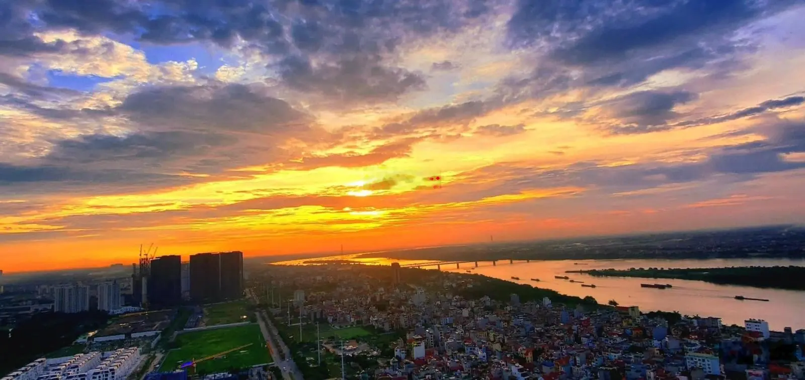 Bảng hàng độc quyền T9 Sunshine Golden River, giá rẻ hơn 40% CĐT, gặp trực tiếp chủ nhà đàm phán